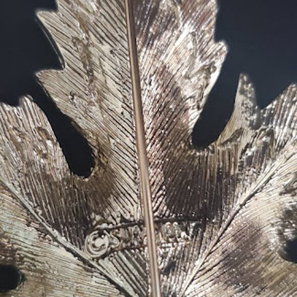 Sarah Coventry Vintage Maple Leaf Brooch & Clip On Earrings Silver and Gold Tone - Picture 2 of 5